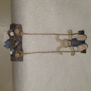 Vintage 1998 Windsor Hares of Cranberry Commons Christopher "Singin & Swingin"